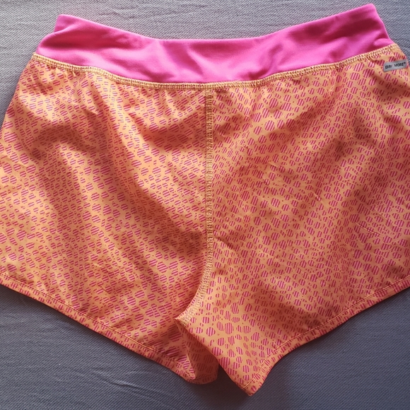 Like New Womens Danskin athletic shorts - Picture 2 of 9